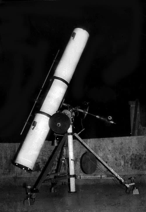 D250mm/F2540 Newtonian Reflector Telescope